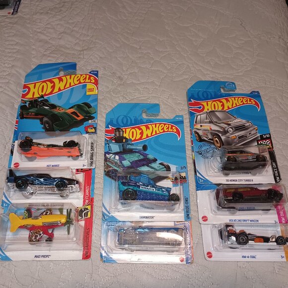 NEW Hot Wheels Lot of 8 - Picture 1 of 7